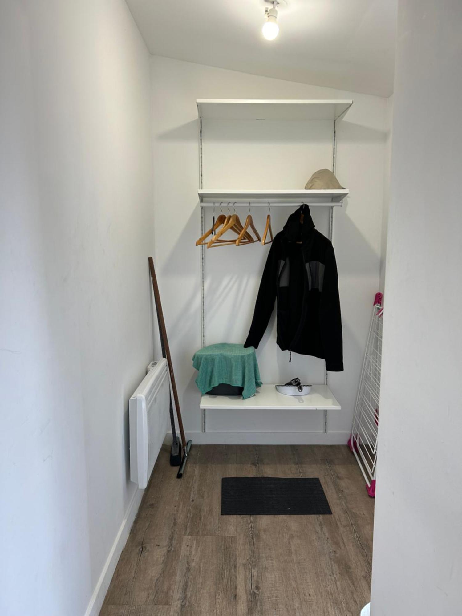 Superbe Studio Meuble Avec Parking Мобёж Экстерьер фото